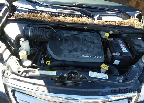 2013 Chrysler Town & Country Touring from USA, damaged, VIN 2C4RC1BG7DR525731